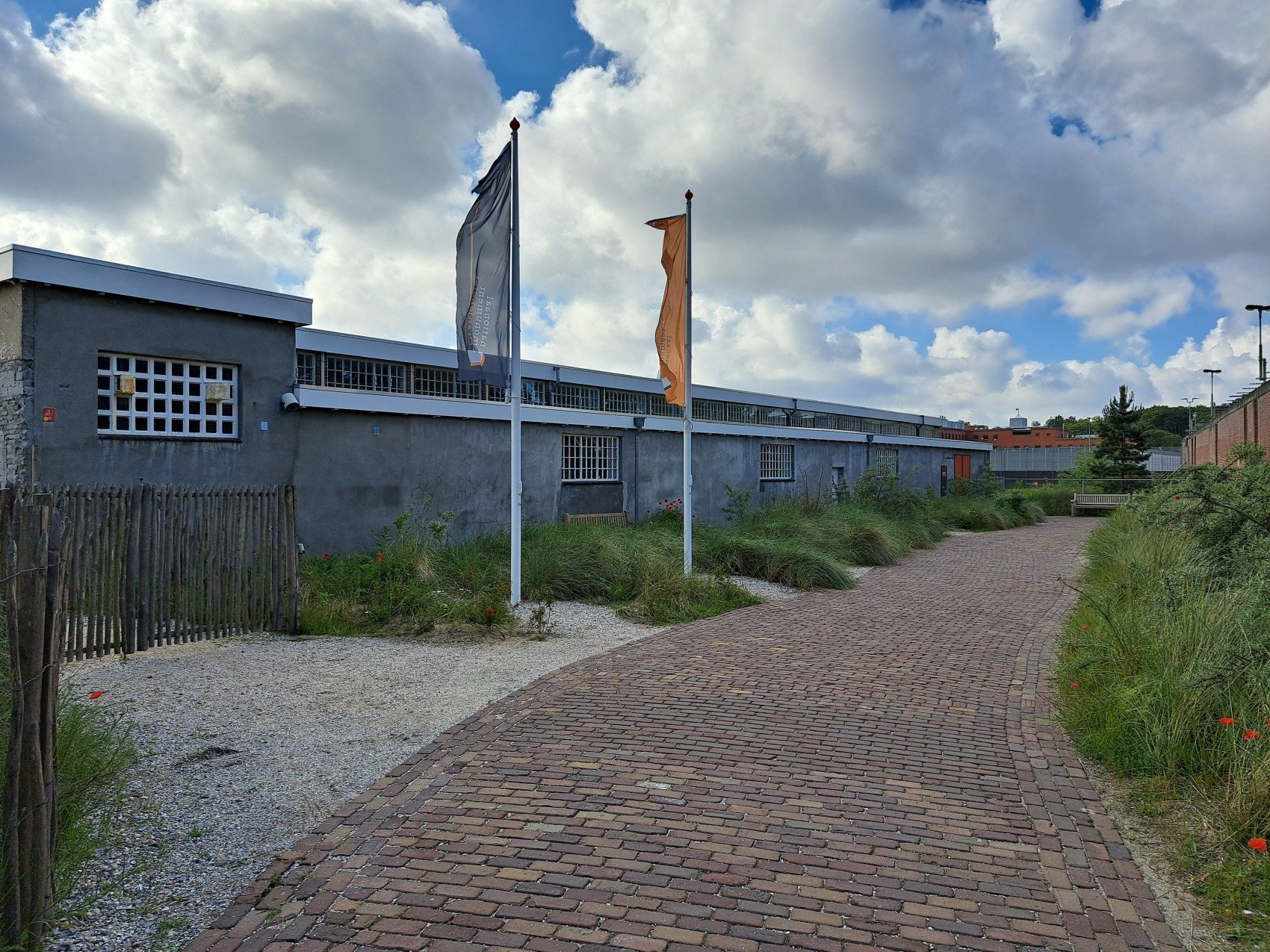 🏛️ 오라녜호텔 국립 기념관(나티오날 모뉘멘트 오라녜호텔)